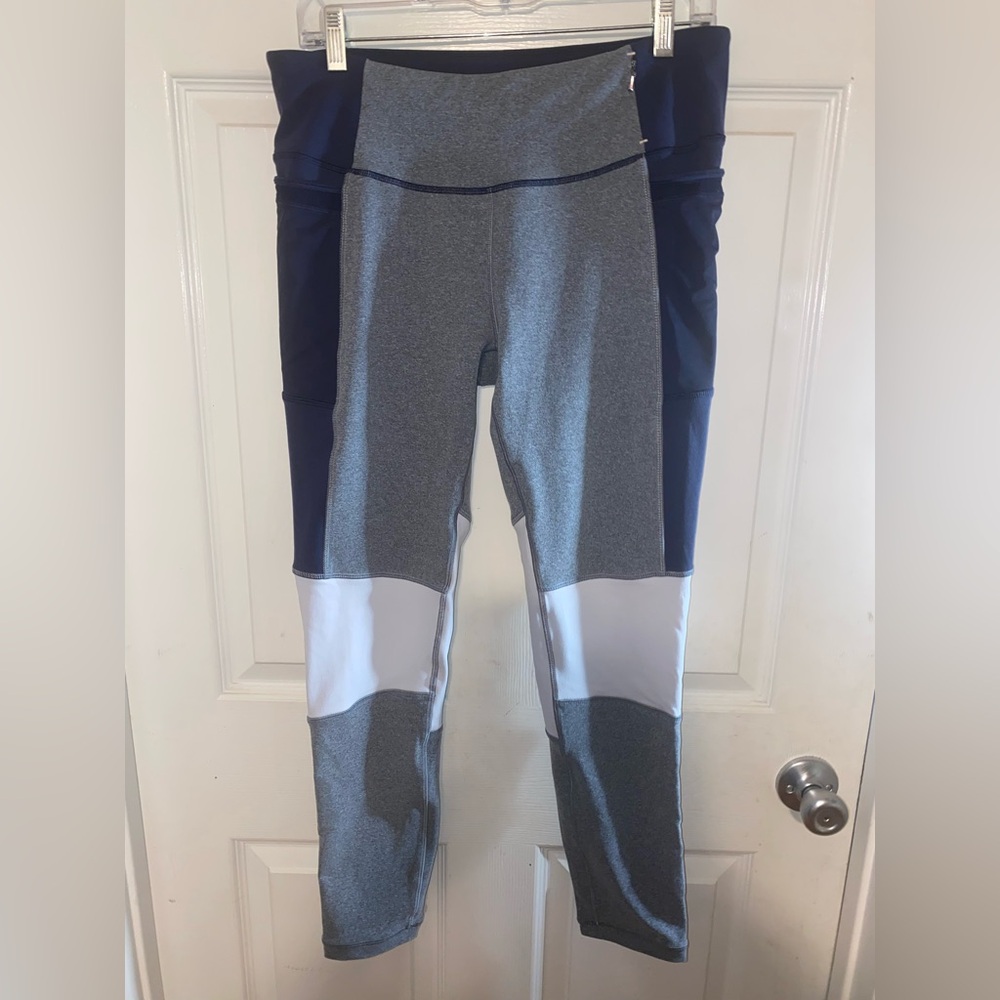 CALIA by Carrie Underwood Heather Gray and Navy Leggings